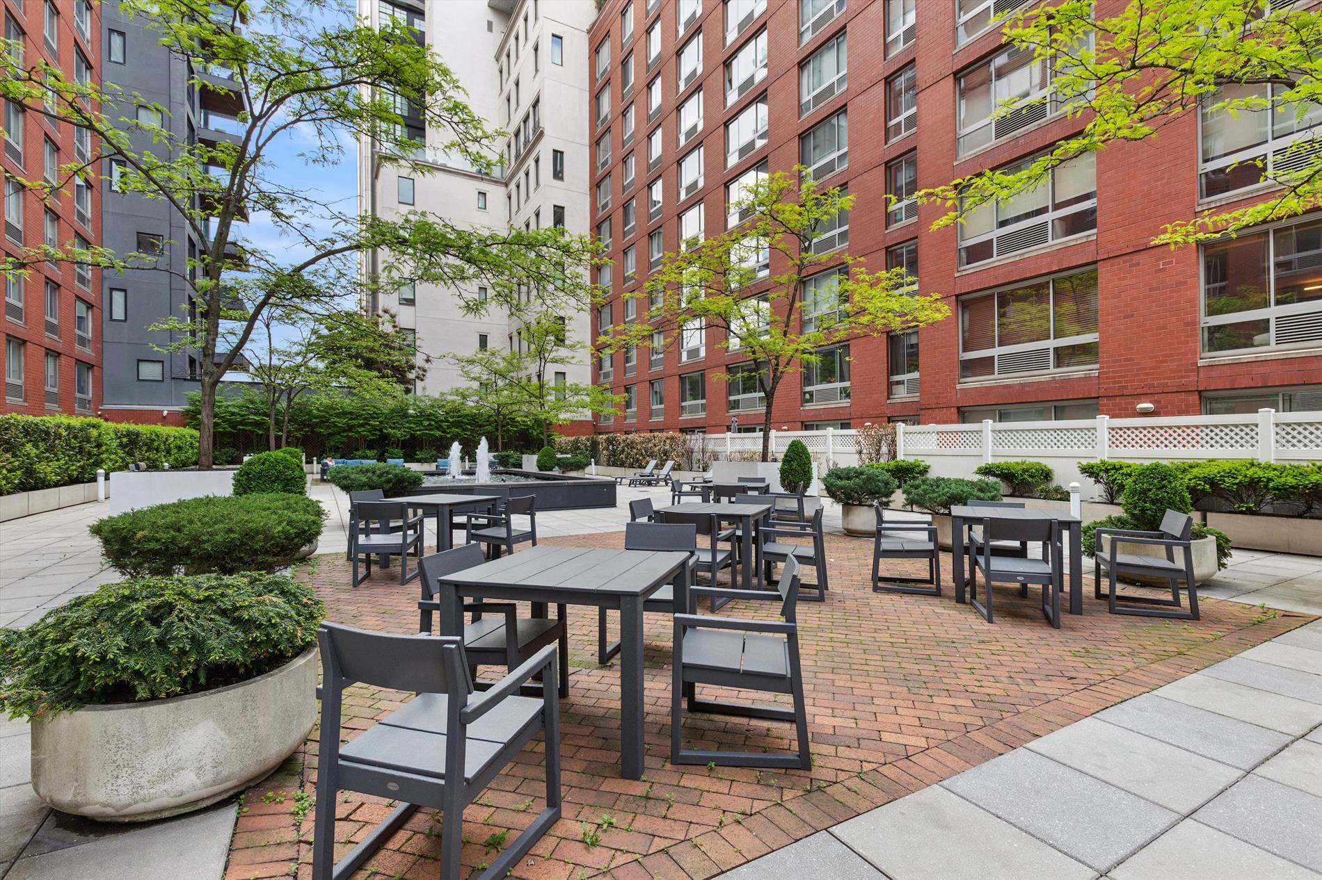 555 West 23rd Street Chelsea New York NY 10011