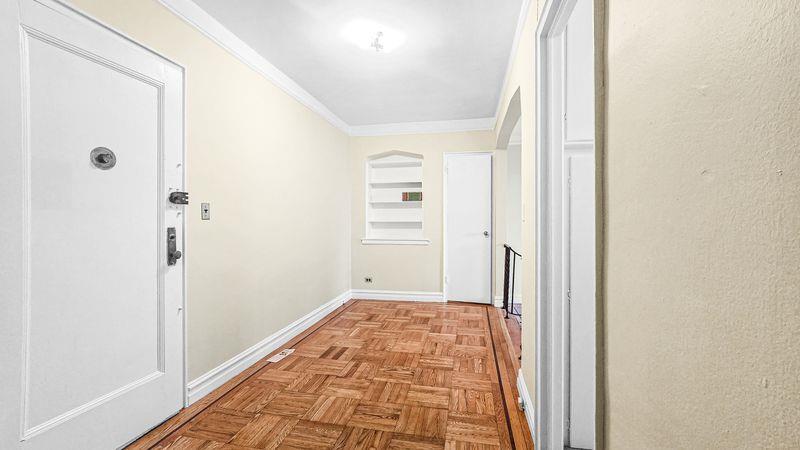860 Grand Concourse 7-M Concourse Bronx NY 10451