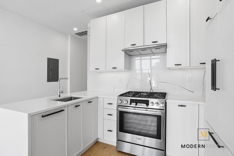 50-07 5th Street 5-D Long Island City Queens NY 11356