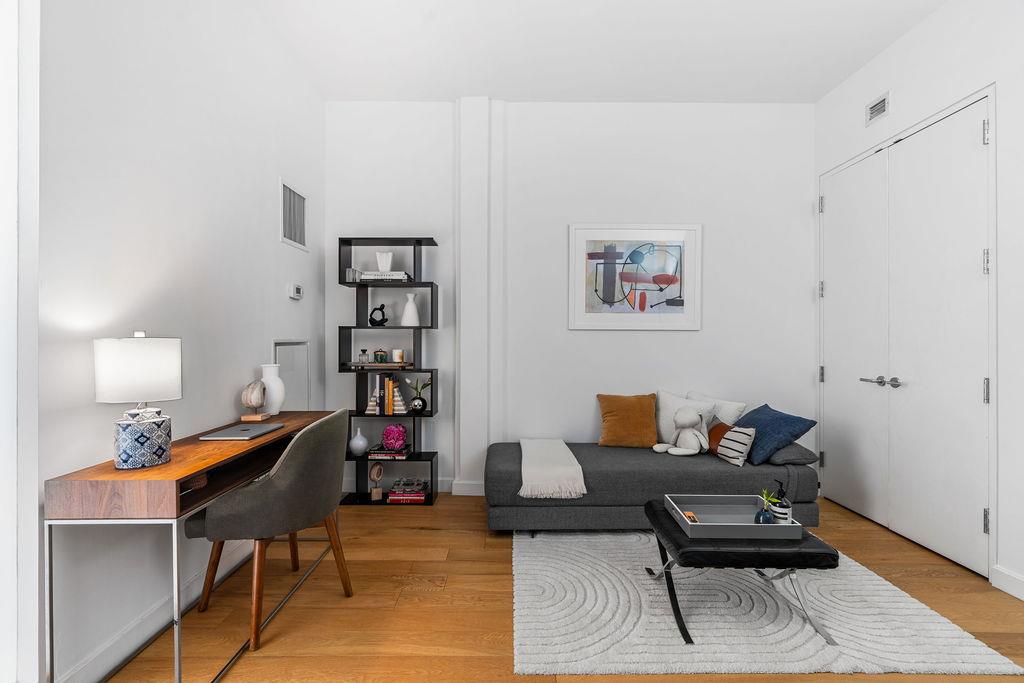 27-28 Thomson Avenue 804 Long Island City Queens NY 11101