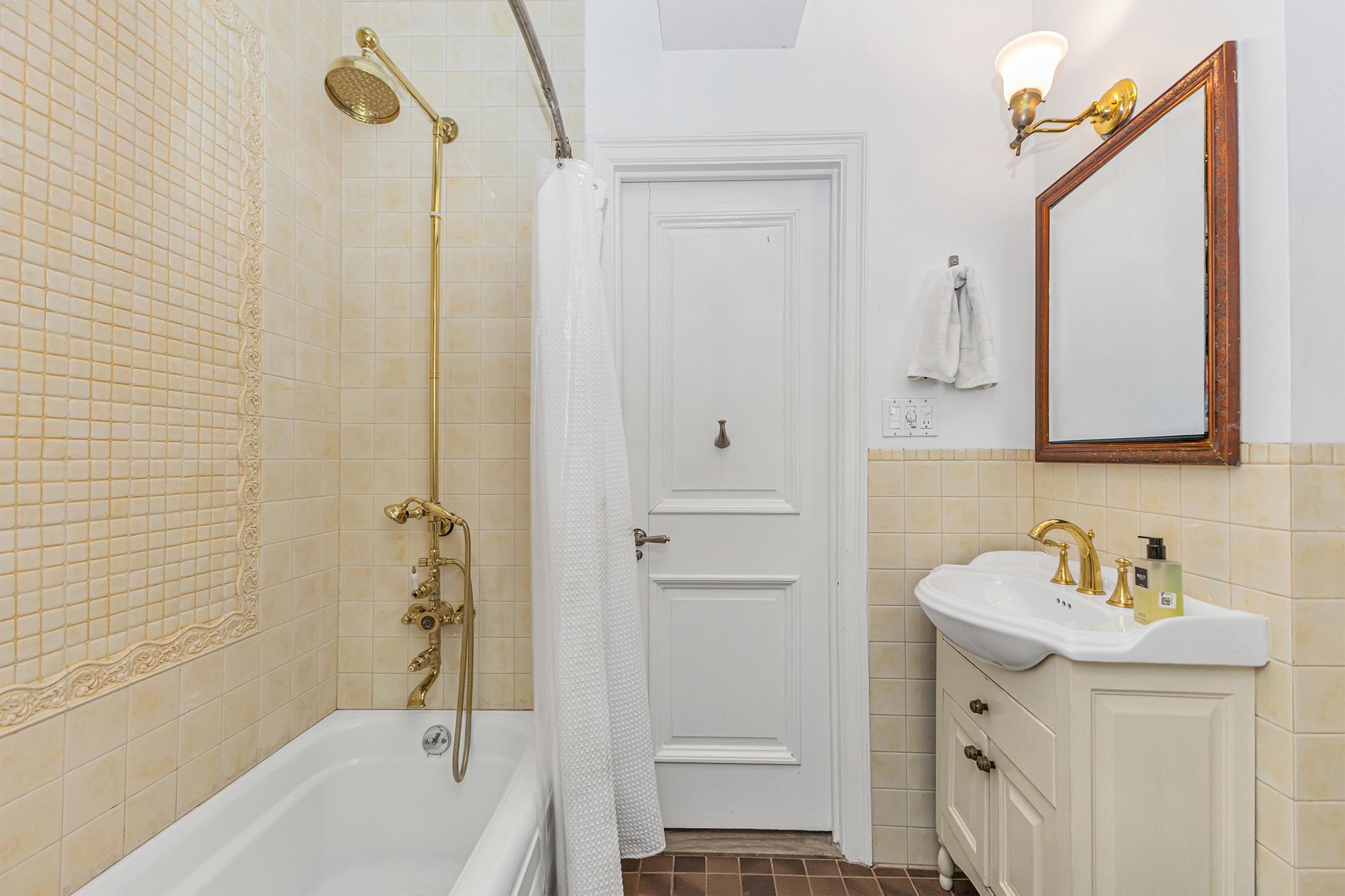 50 East 72nd Street Upper East Side New York NY 10021