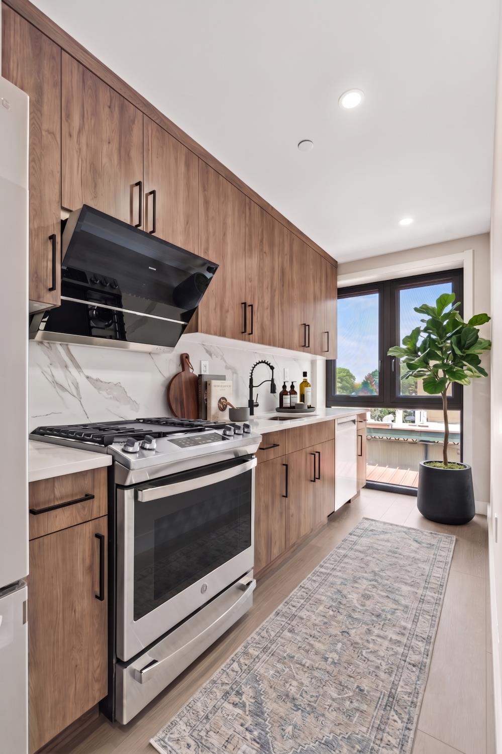 1546 Broadway 6A Bushwick Brooklyn NY 11221