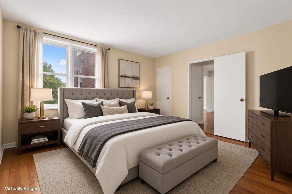 46-01 39th Avenue 503 Sunnyside Gardens Queens NY 11104