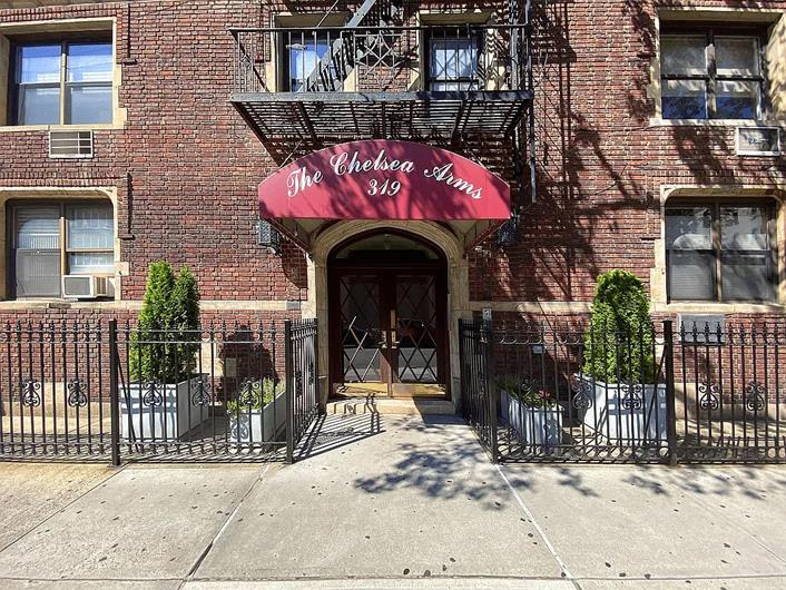 319 West 18th Street 5-K Chelsea New York NY 10011