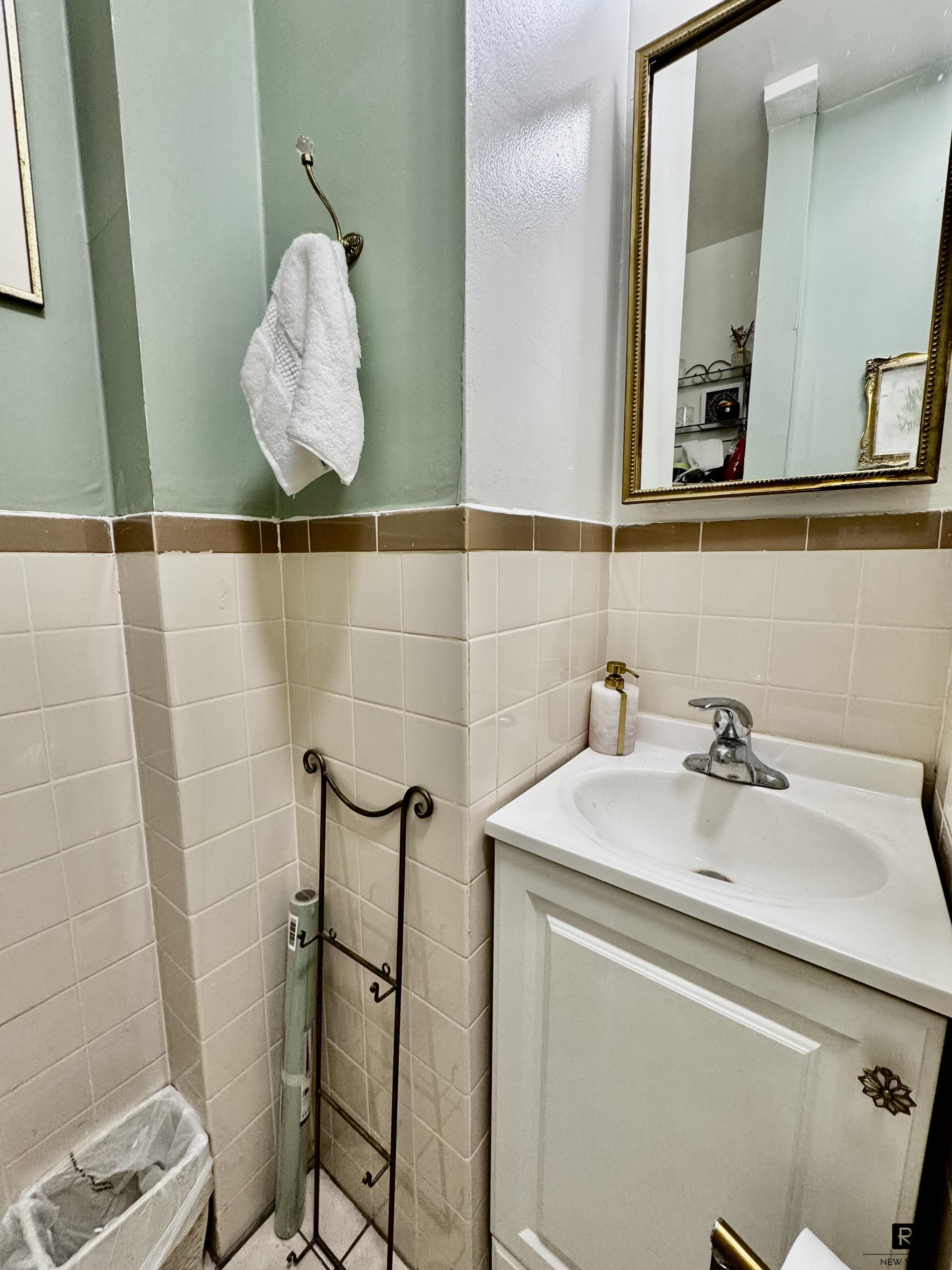 435 East 75th Street Upper East Side New York NY 10021