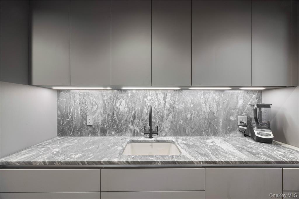 547 West 47th Street Clinton New York NY 10036
