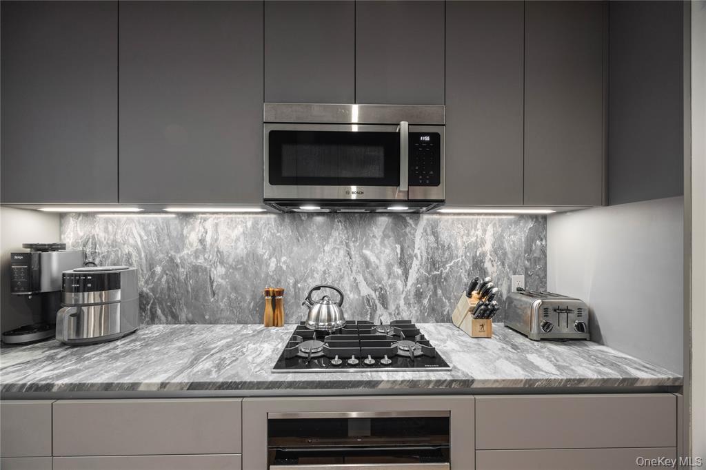 547 West 47th Street Clinton New York NY 10036