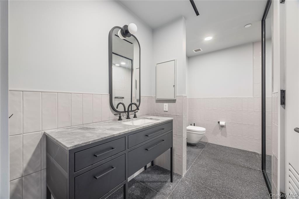 547 West 47th Street Clinton New York NY 10036