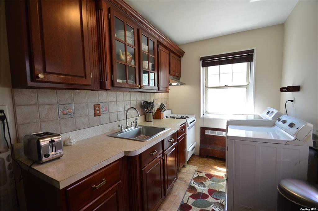 251-34 61st Avenue 1 Little Neck Queens NY 11362