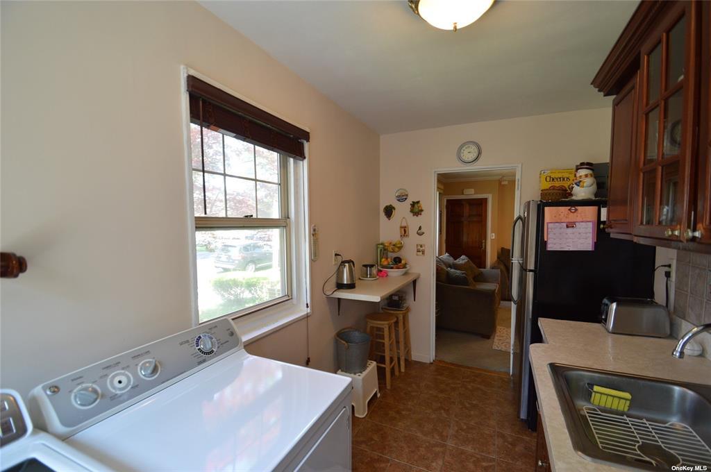 251-34 61st Avenue 1 Little Neck Queens NY 11362
