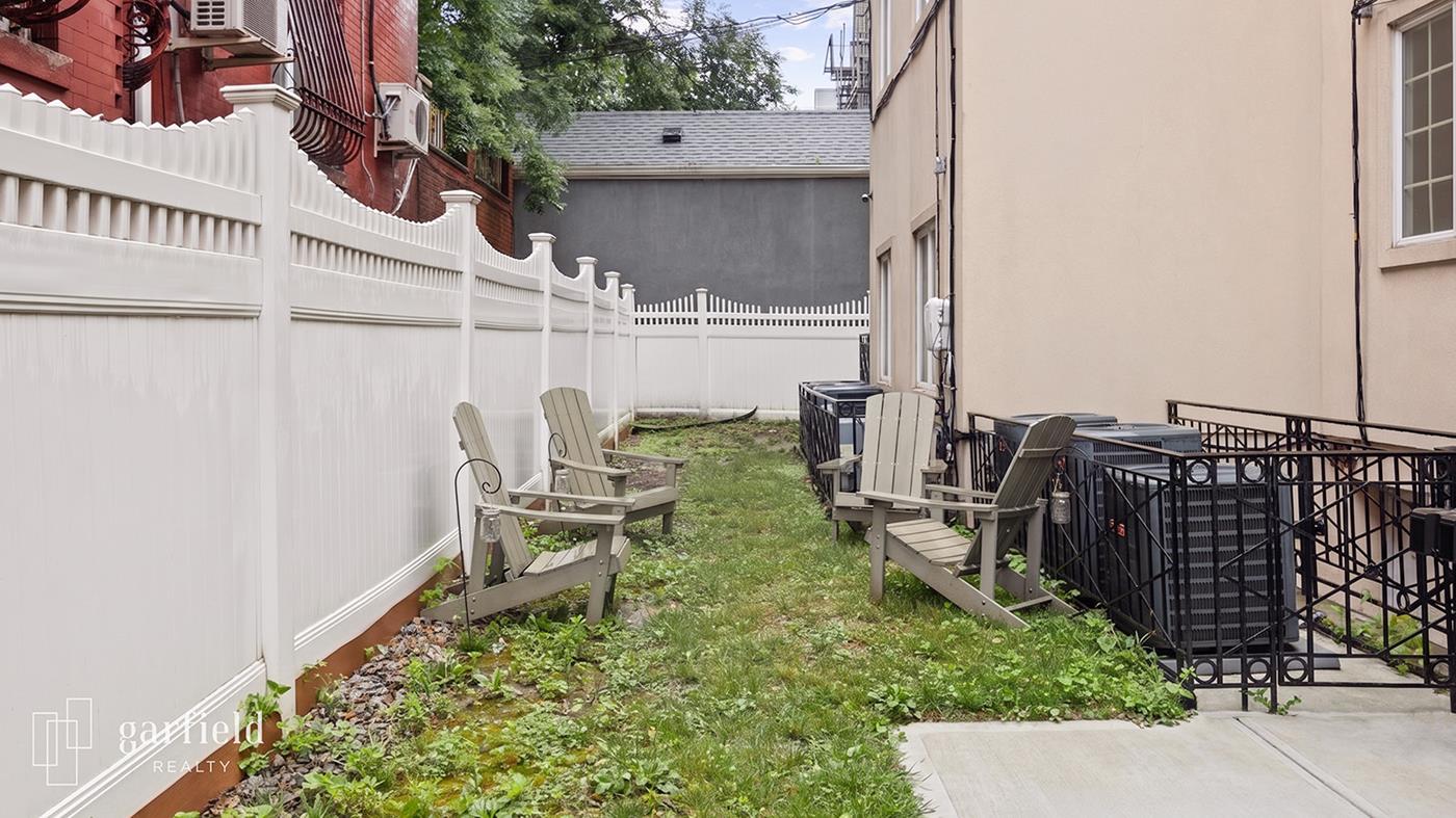 346 East 7th Street Kensington Brooklyn NY 11218