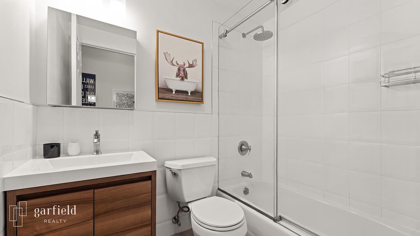 346 East 7th Street Kensington Brooklyn NY 11218