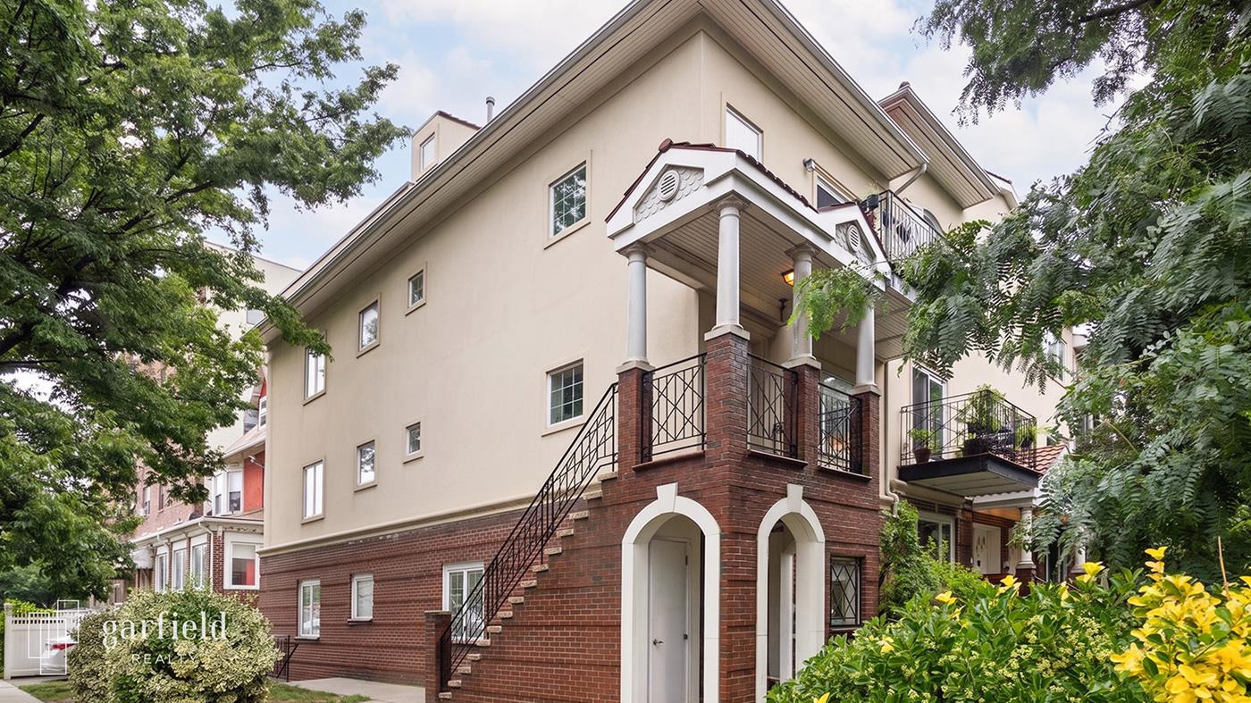 346 East 7th Street Kensington Brooklyn NY 11218