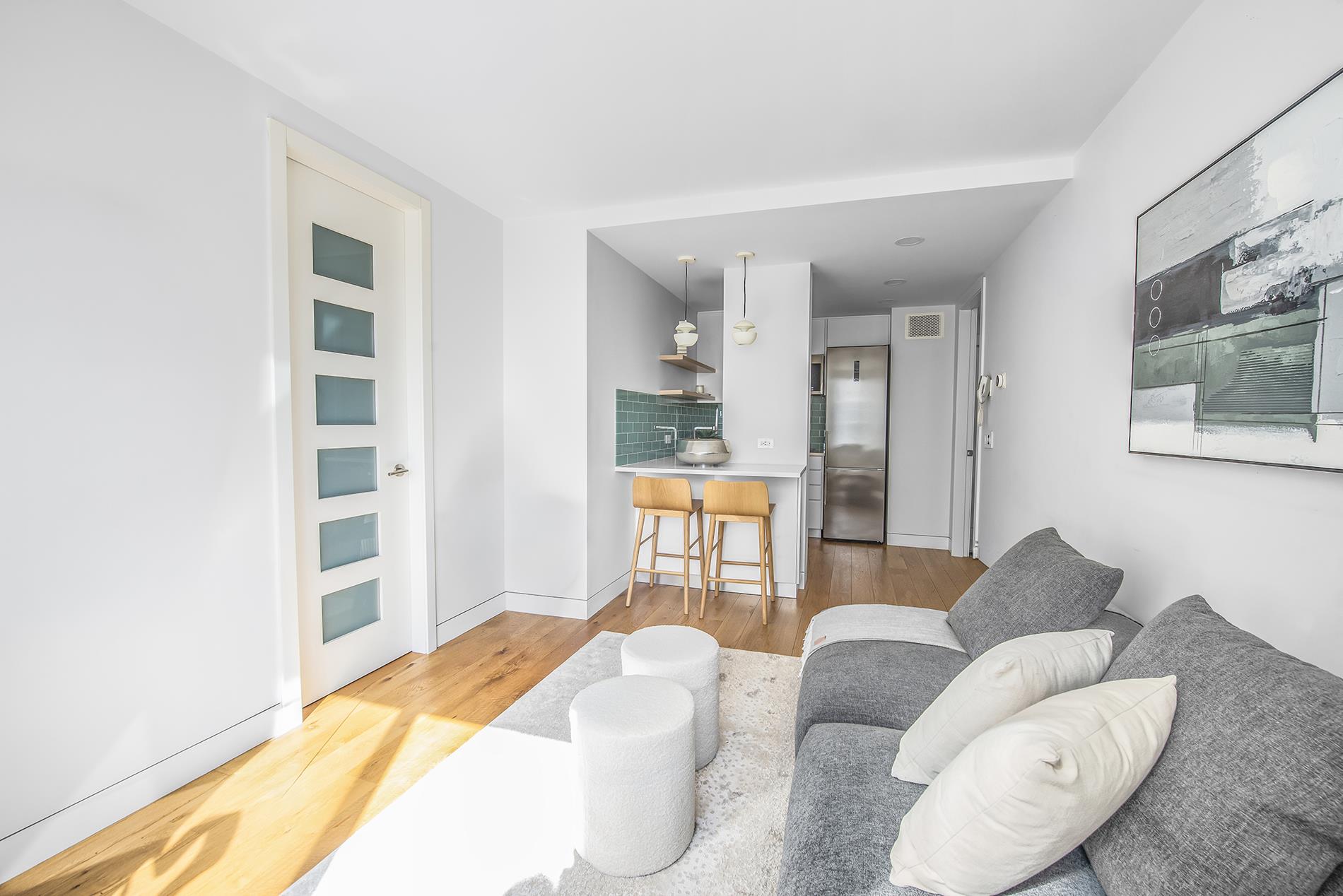 220 East 65th Street 21-M Upper East Side New York NY 10065