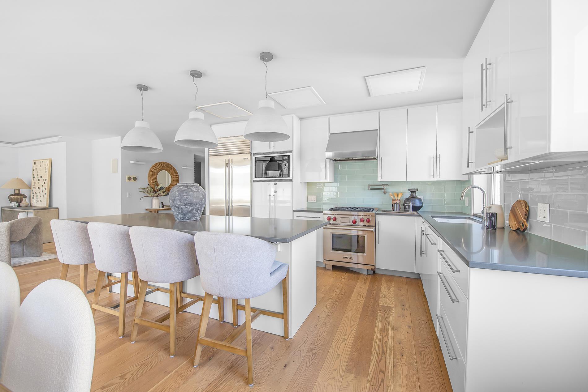 220 East 65th Street 21-M Upper East Side New York NY 10065
