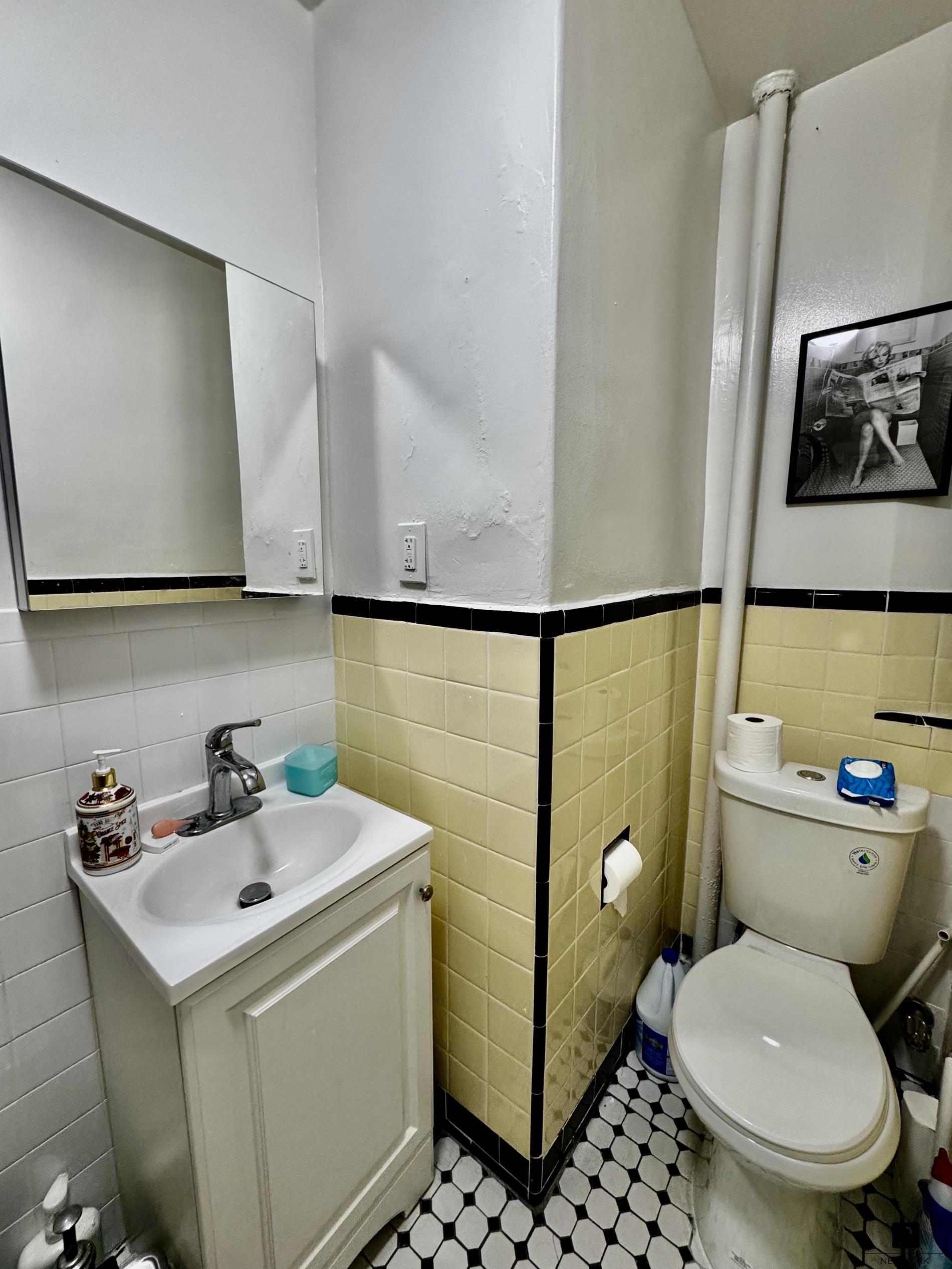 452 West 47th Street Clinton New York NY 10036
