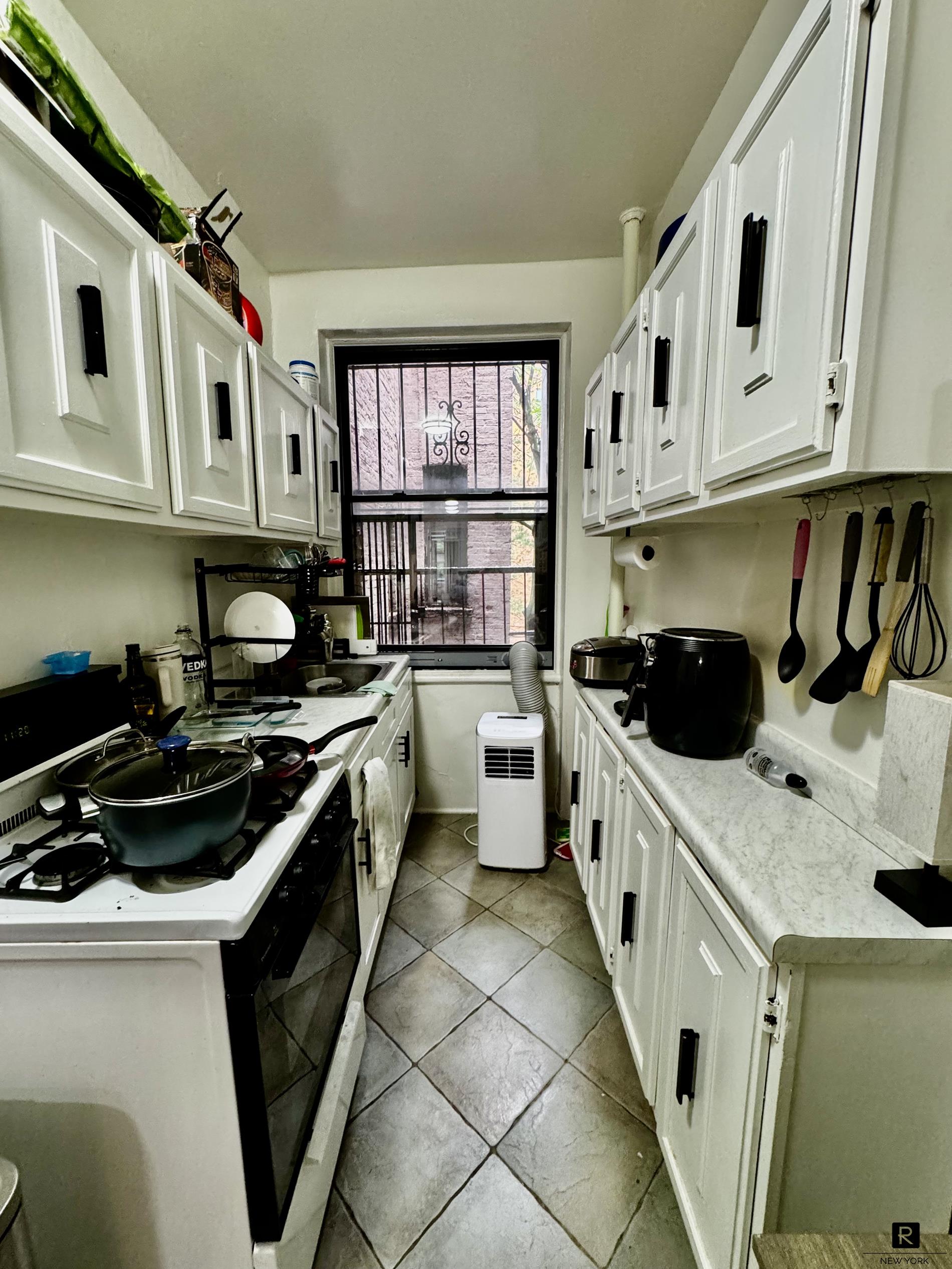 452 West 47th Street Clinton New York NY 10036