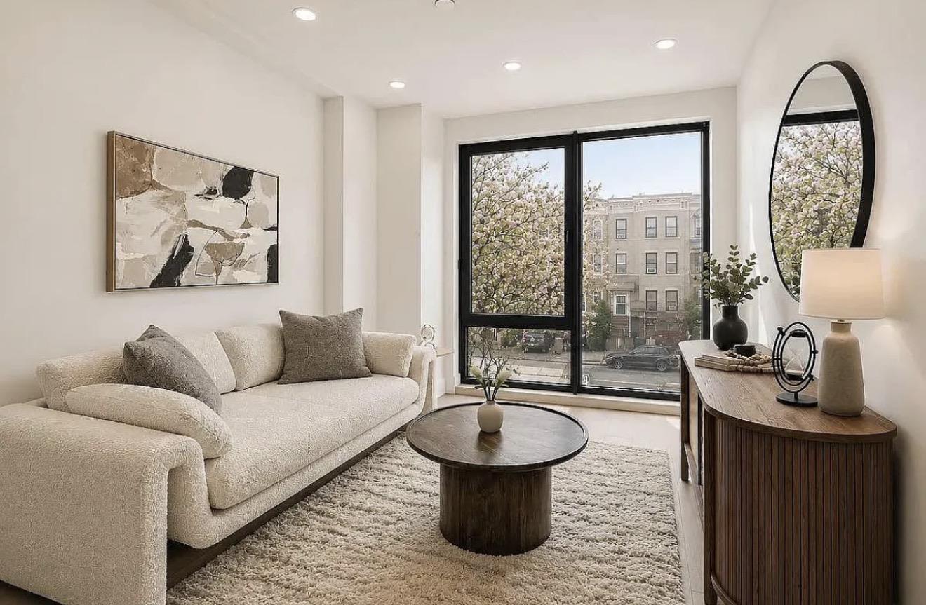 371 Hawthorne Street 2-R Brooklyn NY 11225