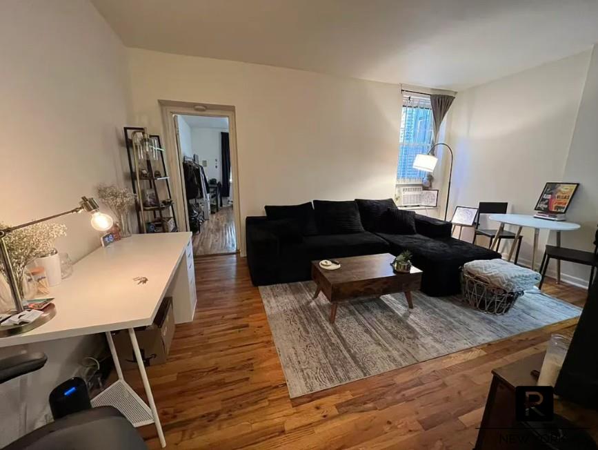 313 West 55th Street Clinton New York NY 10019