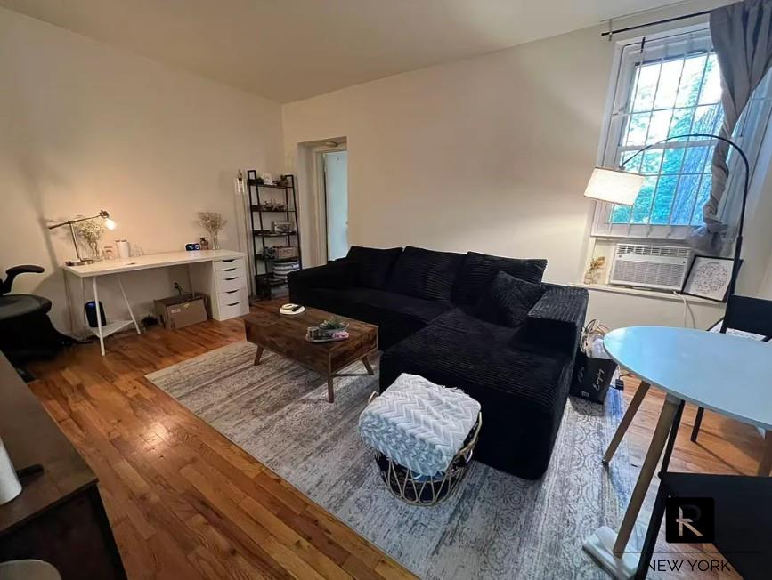 313 West 55th Street Clinton New York NY 10019