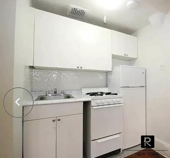 313 West 55th Street Clinton New York NY 10019