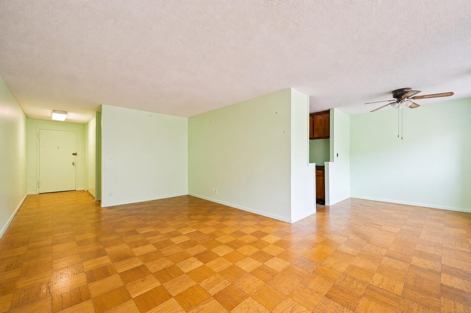 75 Henry Street 1E Brooklyn Heights Brooklyn NY 11201