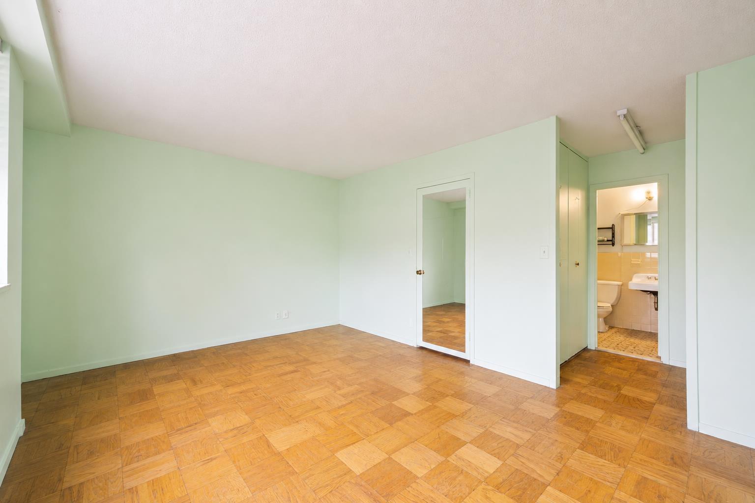 75 Henry Street 1E Brooklyn Heights Brooklyn NY 11201