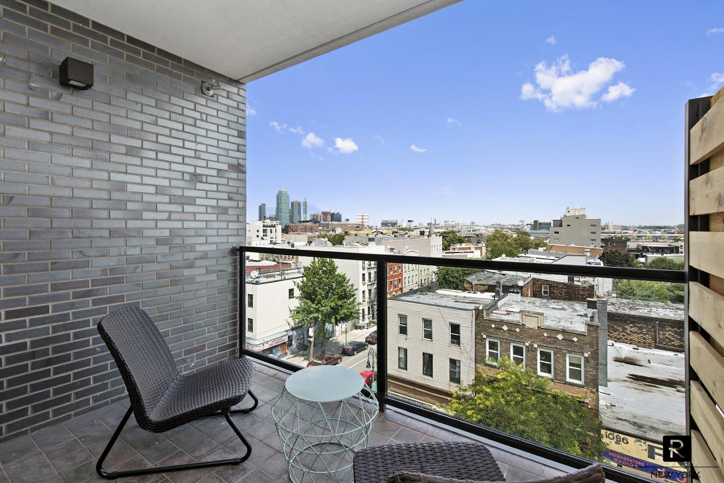 1059 Manhattan Avenue Greenpoint Brooklyn NY 11222