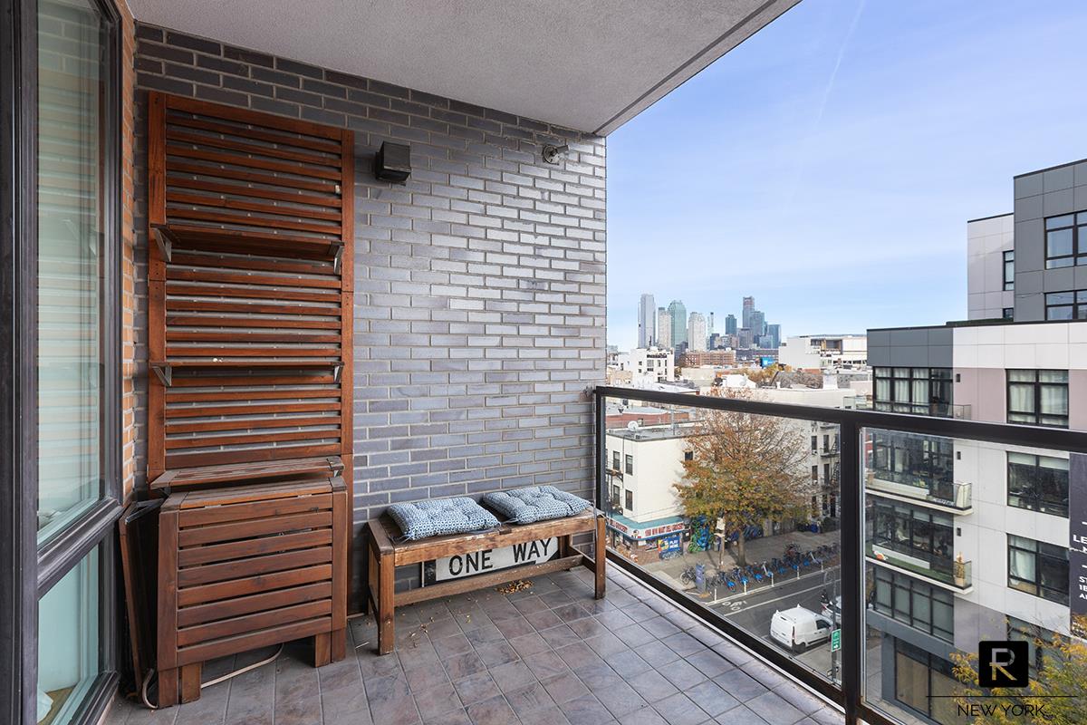 1059 Manhattan Avenue Greenpoint Brooklyn NY 11222