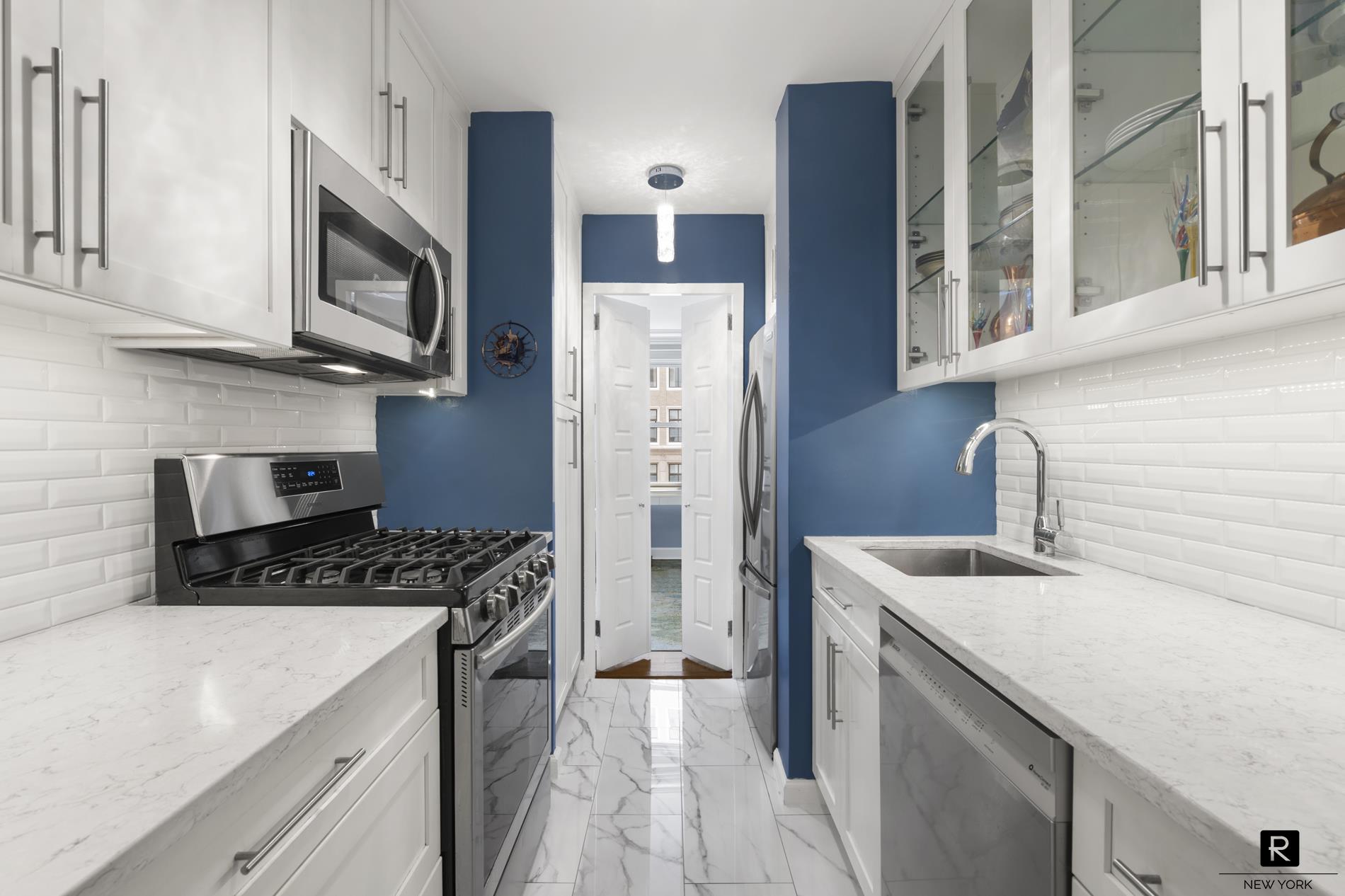 196 East 75th Street Upper East Side New York NY 10021