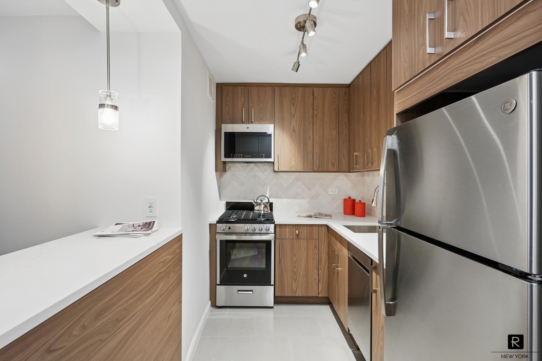 215 West 95th Street Upper West Side New York NY 10025