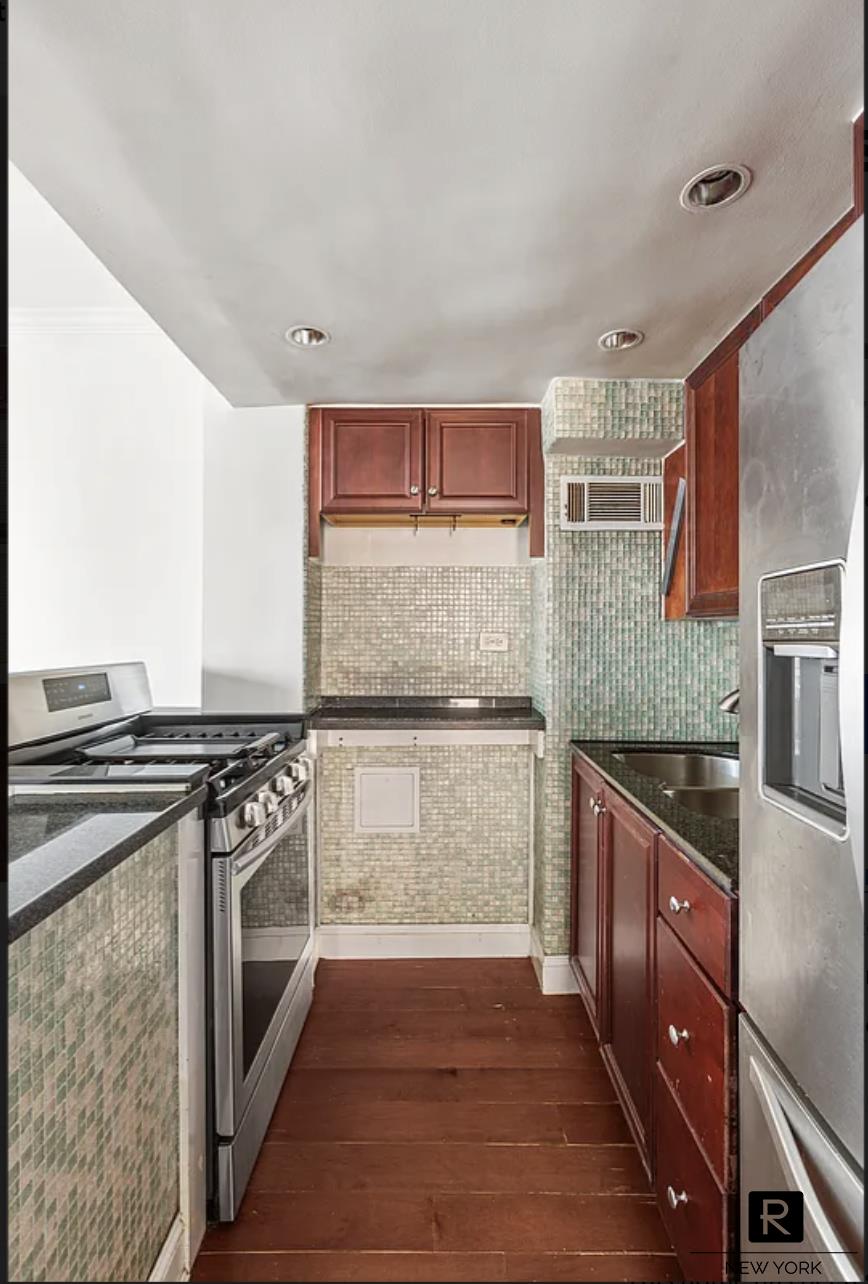 210 East 36th Street Kips Bay New York NY 10016