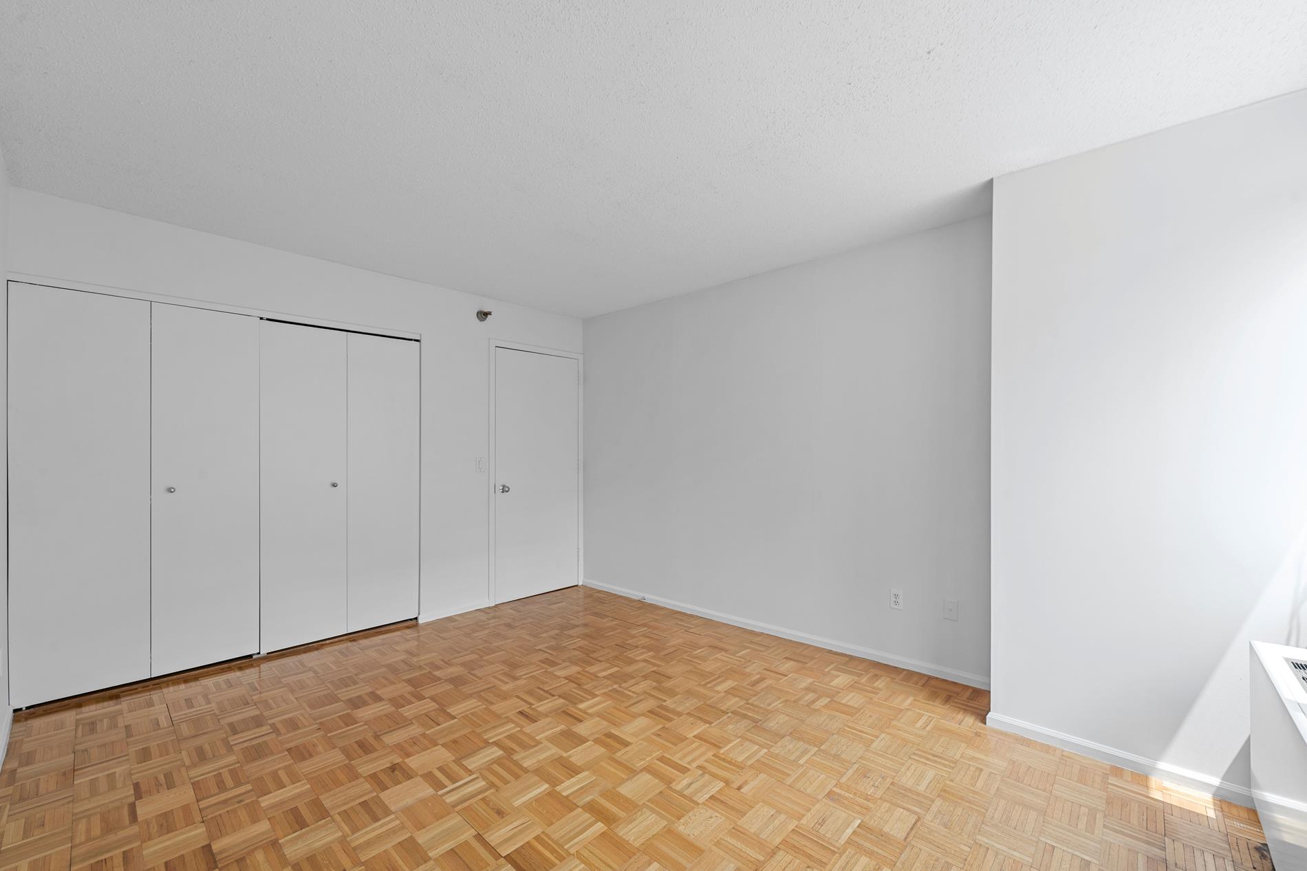 4-74 48th Avenue 9-N Long Island City Queens NY 11109