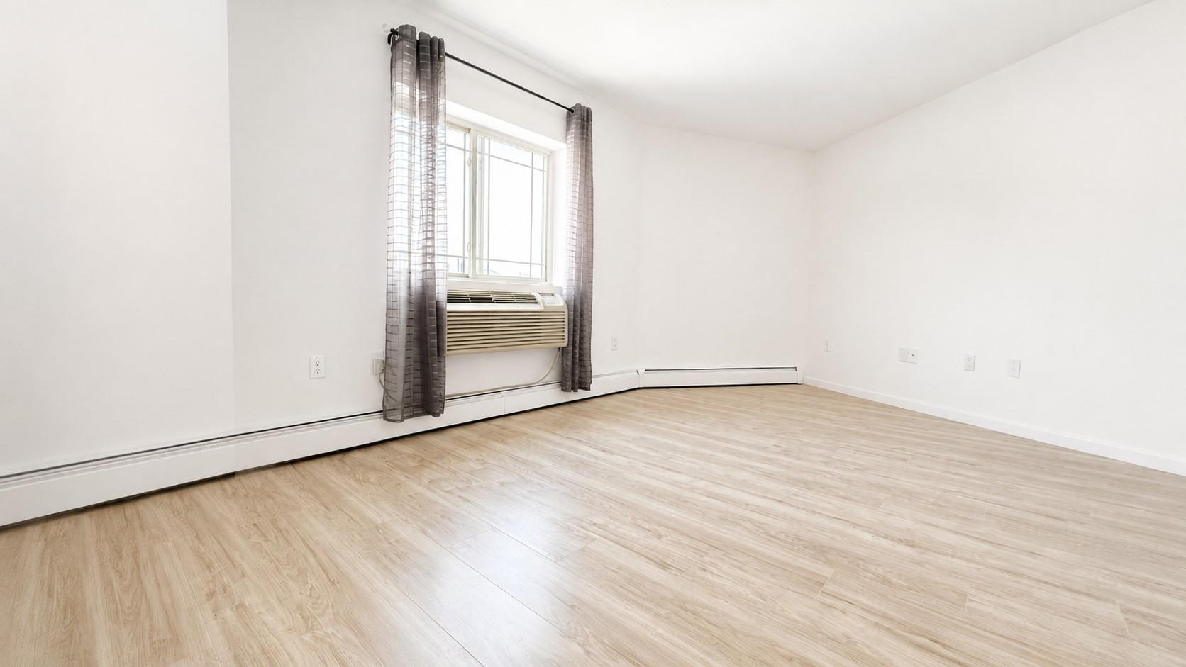 76-17 46th Avenue 4A Elmhurst Queens NY 11373