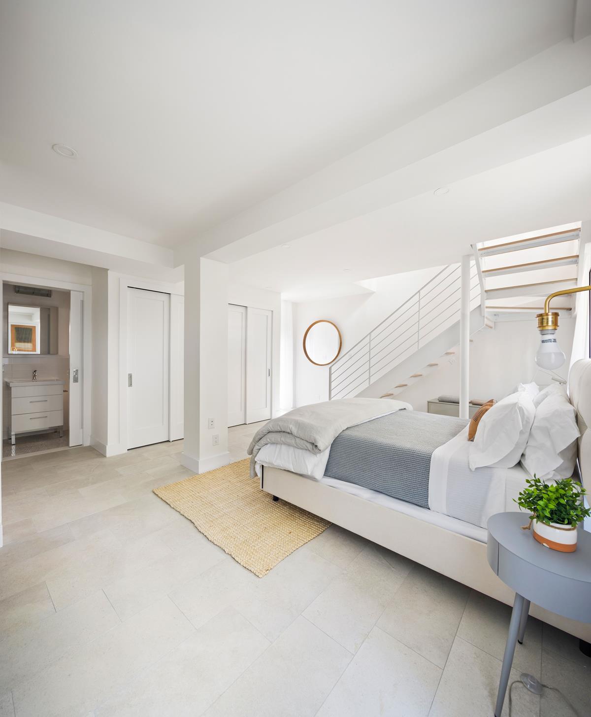 40 Stuyvesant Street 2 E. Greenwich Village New York NY 10003