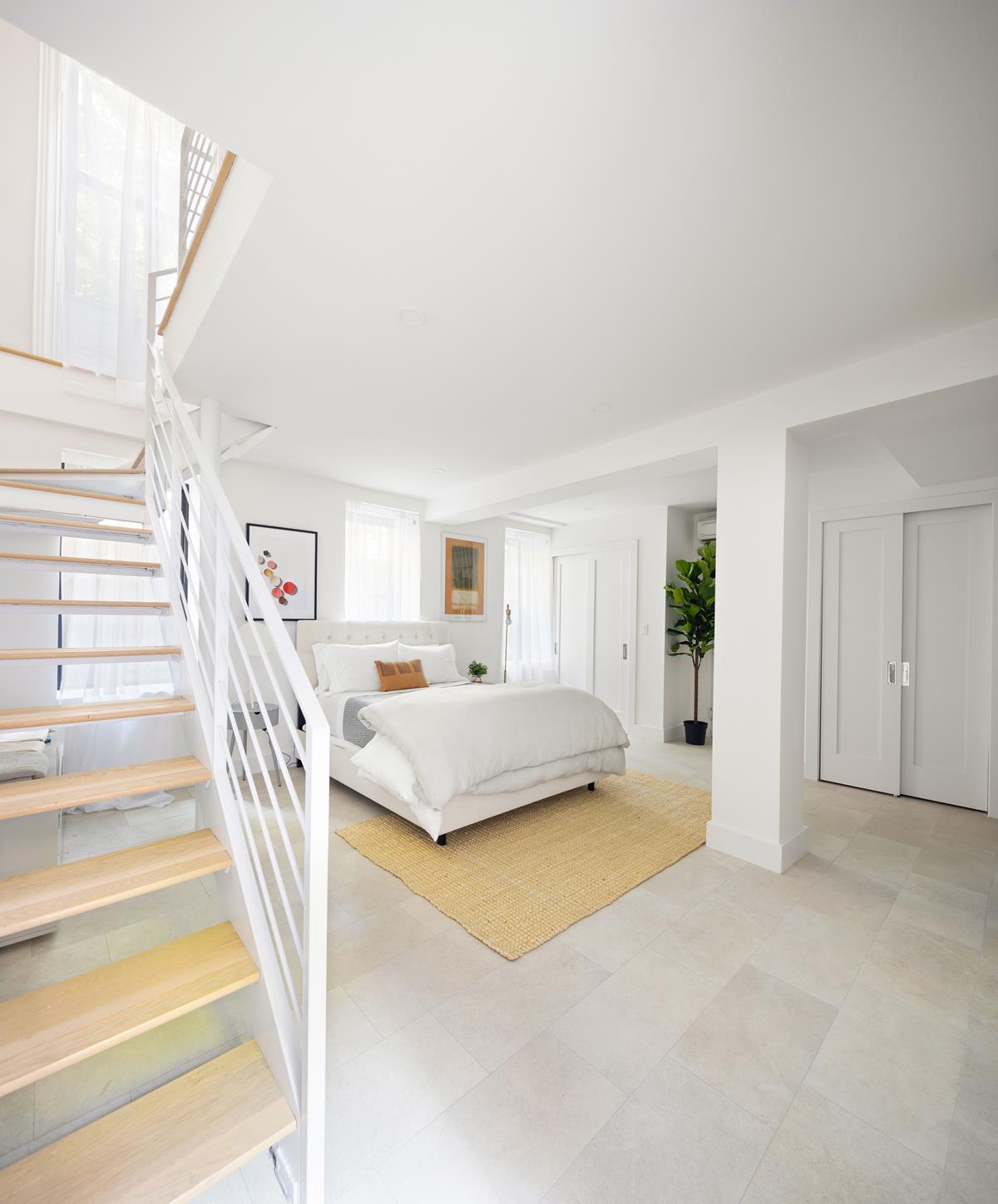 40 Stuyvesant Street 2 E. Greenwich Village New York NY 10003