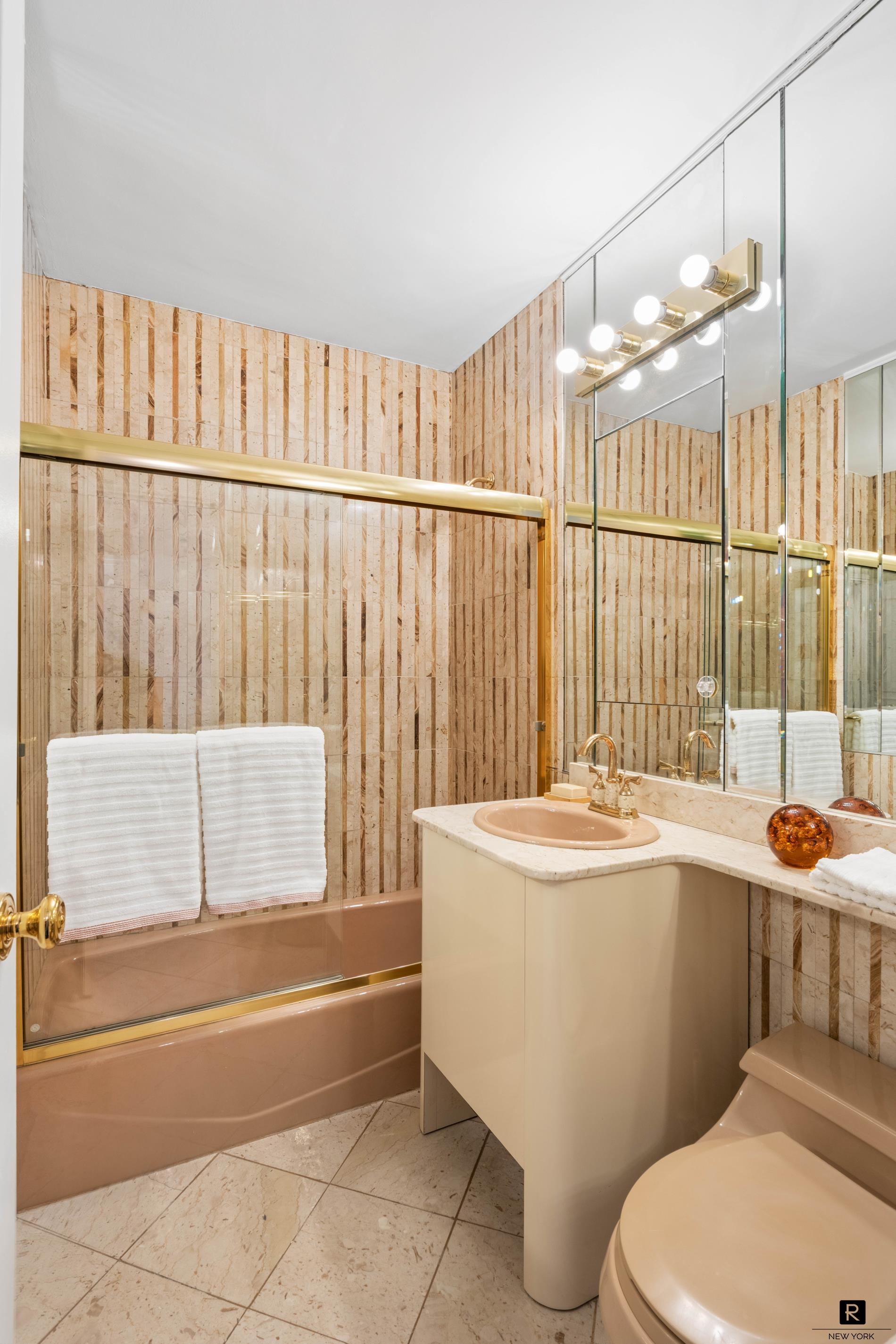 400 East 56th Street 37D Sutton Place New York NY 10022