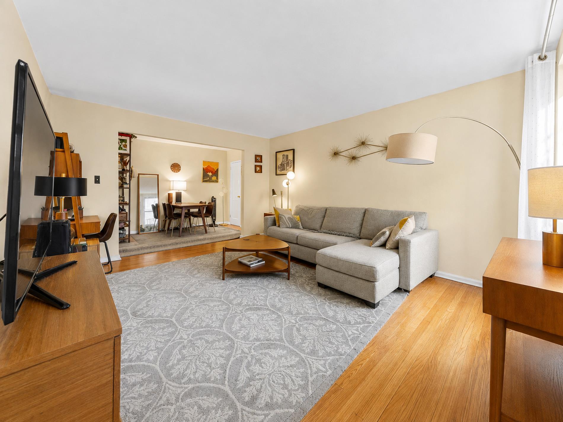 302 96th Street 4-G Fort Hamilton Brooklyn NY 11209