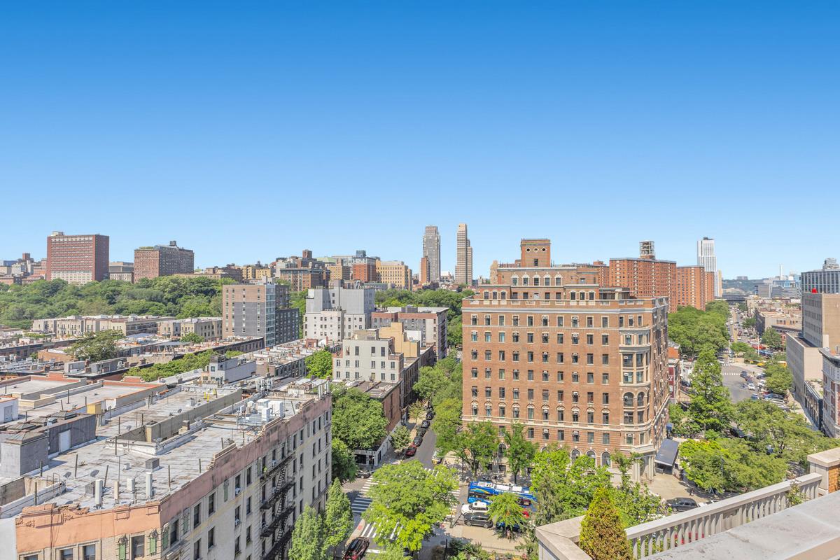 258 Saint Nicholas Avenue 2-CD West Harlem New York NY 10027