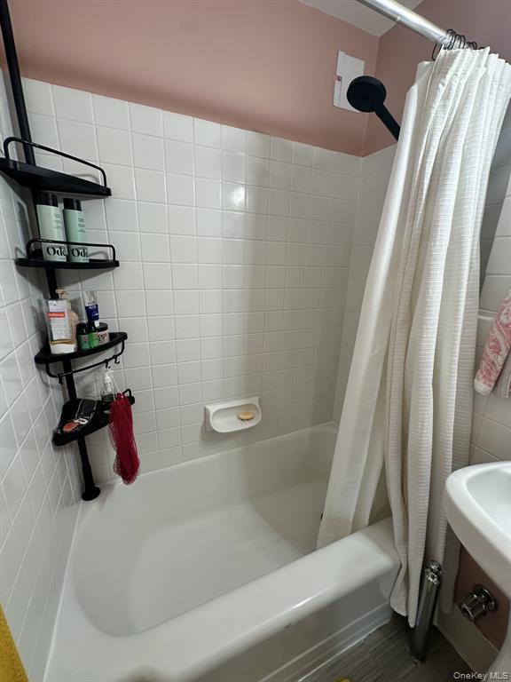 50-15 39th Street 5-C Sunnyside Queens NY 11104