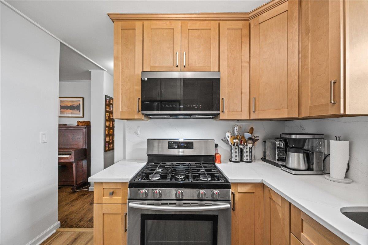 5700 Arlington Avenue 18-V Riverdale Bronx NY 10471