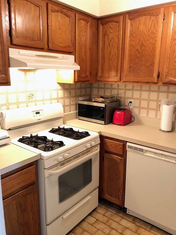 496 Pavonia Avenue B3 Jersey City Journal Sq, Jersey City NJ 7306