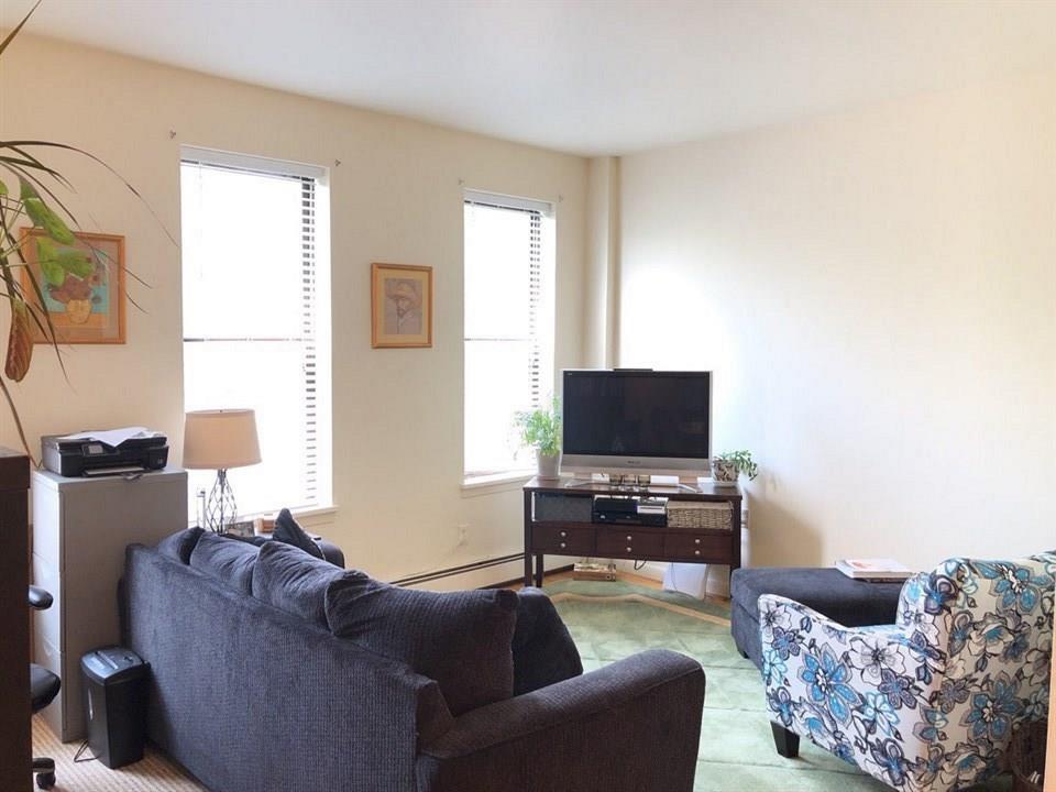 496 Pavonia Avenue B3 Jersey City Journal Sq, Jersey City NJ 7306