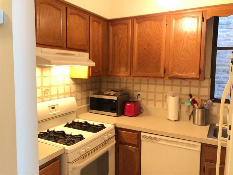 496 Pavonia Avenue B3 Jersey City Journal Sq, Jersey City NJ 7306