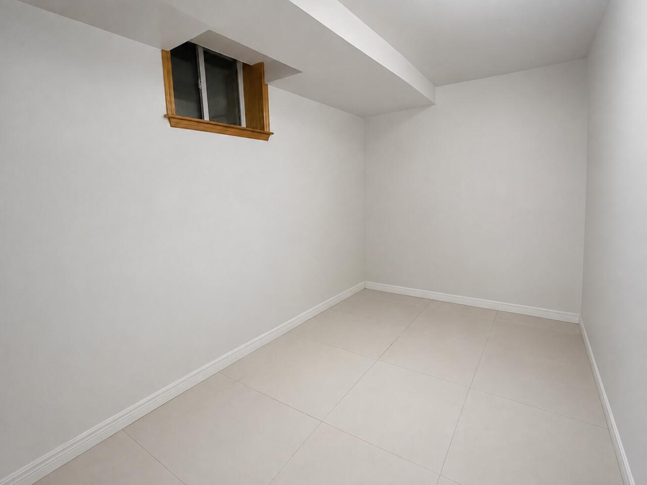 53-08 90th Street 1-B Elmhurst Queens NY 11373