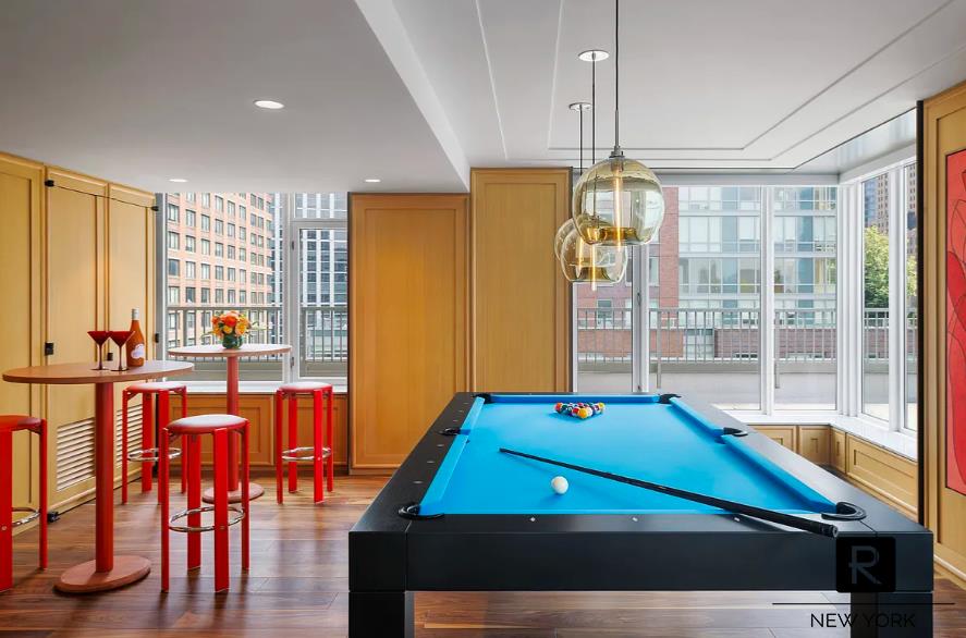 210 Warren Street Battery Park City New York NY 10282
