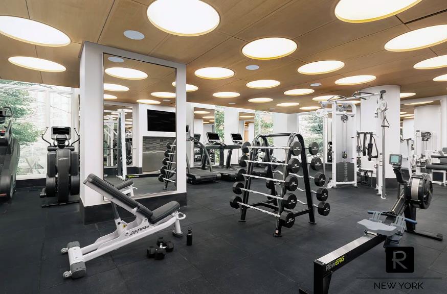210 Warren Street Battery Park City New York NY 10282