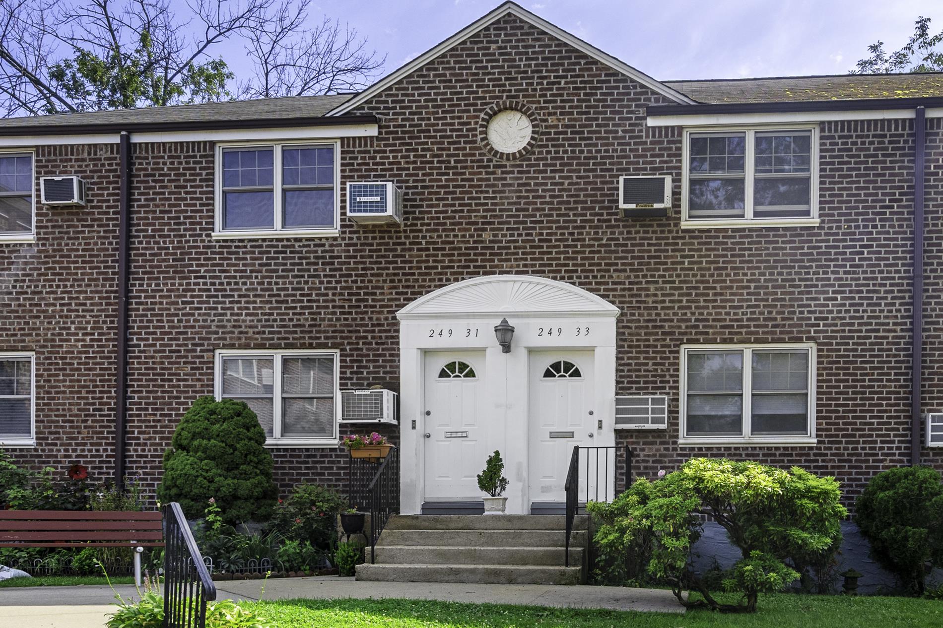 249-33 64th Avenue 1 Little Neck Queens NY 11362