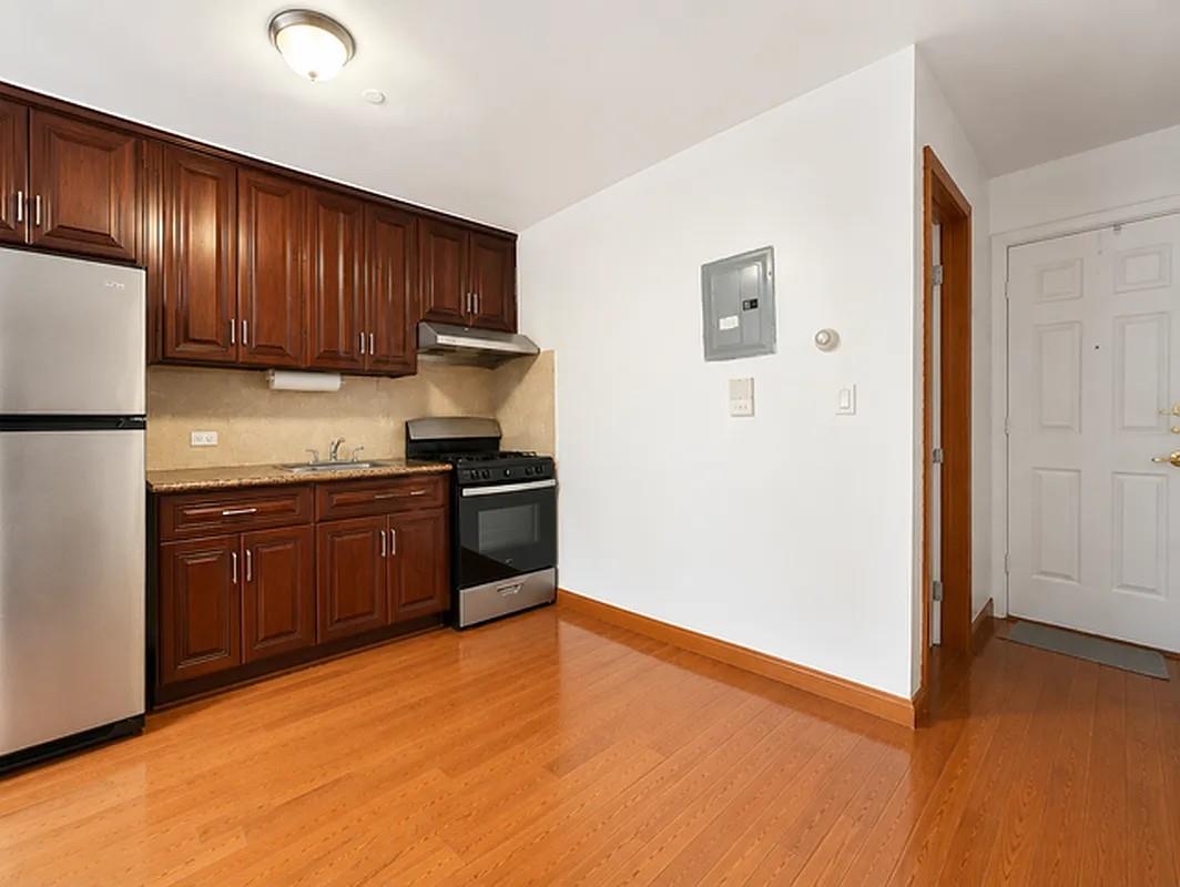 53-08 90th Street 3-B Elmhurst Queens NY 11373