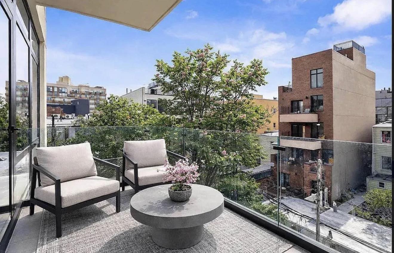 772 Metropolitan Avenue East Williamsburg Brooklyn NY 11211